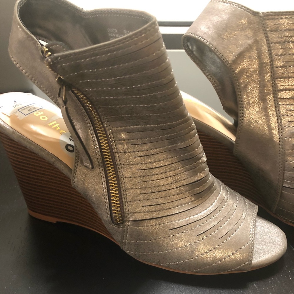 Sandel booties